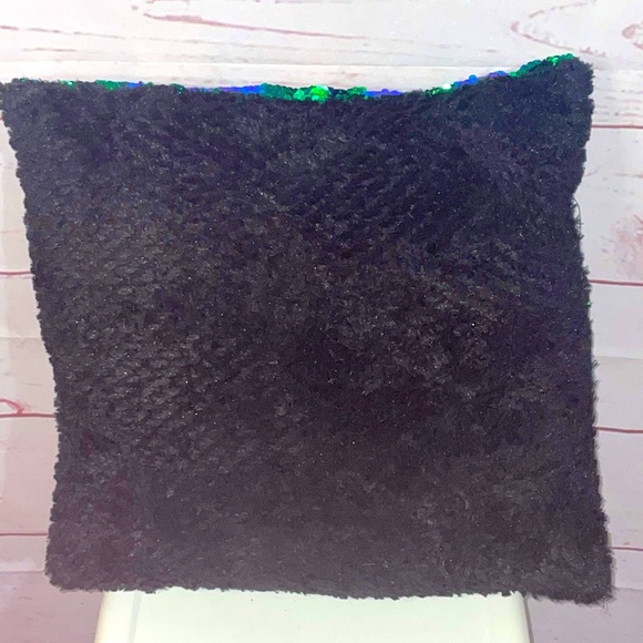 Sequined-color changing-iridescent-groovy-eclectic-mermaid like throw pillow - Picture 3 of 3